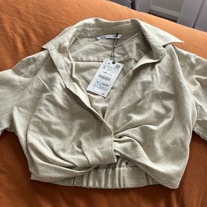 NWT ZARA Cropped linen long sleeve!